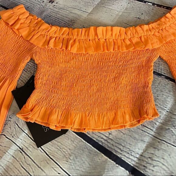 Olivaceous Smocked Crop Top - Picture 3 of 5